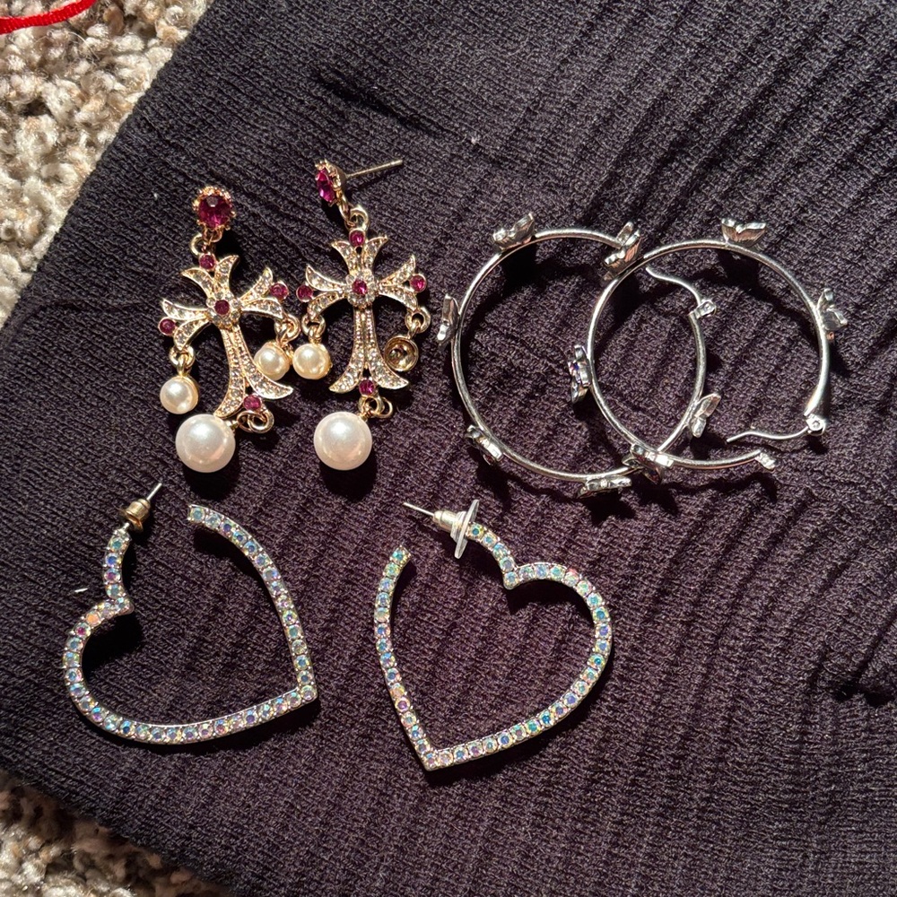 Elegant Silver and Gold Women's Earrings Set